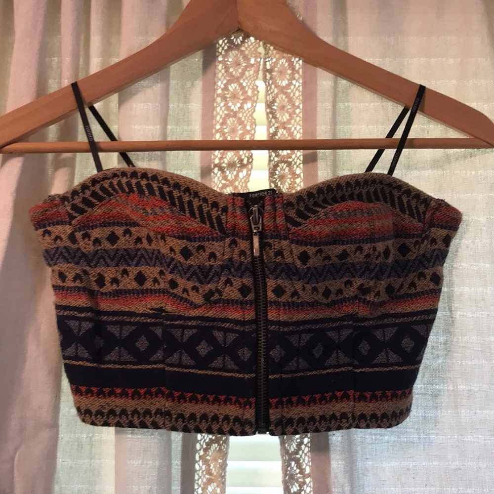 Multi-colored crop top.